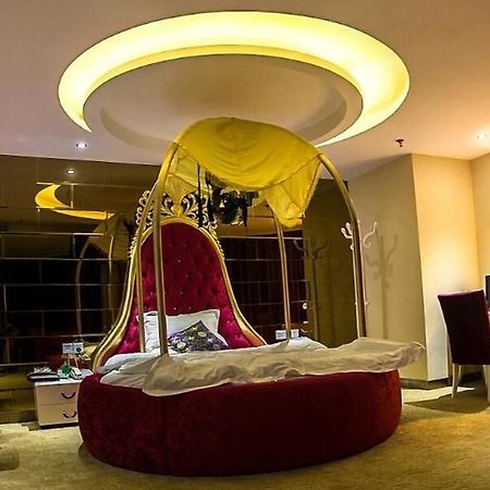 Chongqing Xinhao Theme Hotel Екстер'єр фото